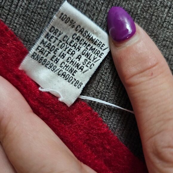 Portolano Women's Red 100% Cashmere Scarves 14 x 75 - Picture 4 of 13